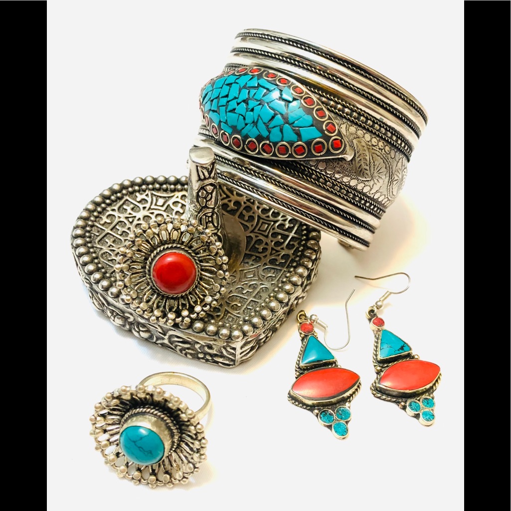 Himalayan Jewelry Bracelet Sets